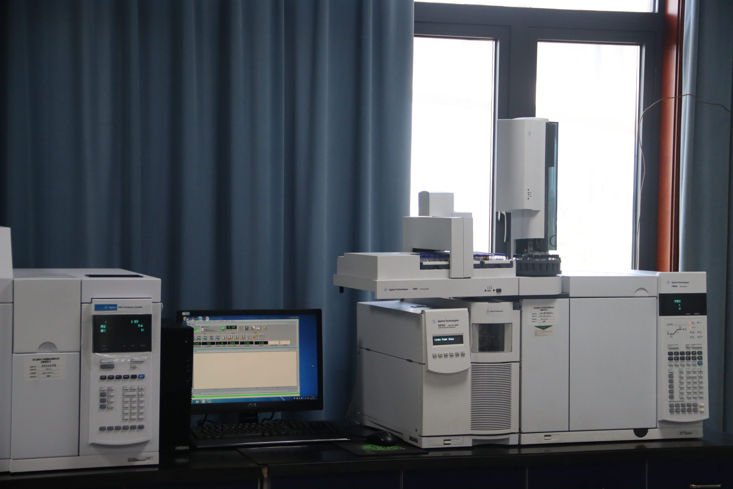 Why Choose Low-Volume Chromatography Autosampler Vials?